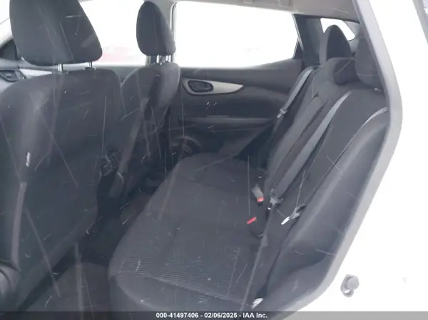 JN1BJ1CR8HW122445 2017 NISSAN ROGUE - Image 8