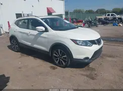 JN1BJ1CR8HW125314 2017 NISSAN ROGUE