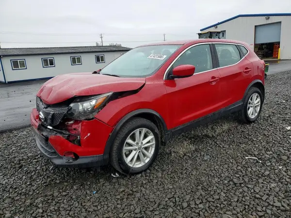 JN1BJ1CR8HW137608 2017 NISSAN ROGUE - Image 1