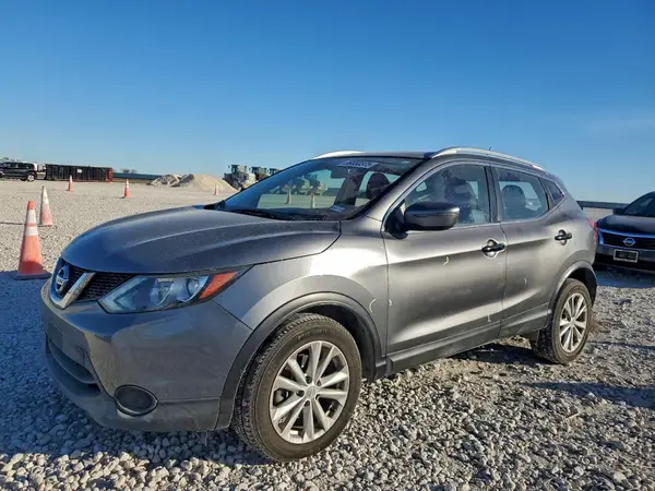 JN1BJ1CR8HW139732 2017 NISSAN ROGUE - Image 1