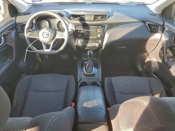 JN1BJ1CR8HW139732 2017 NISSAN ROGUE - Image 8