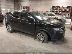 JN1BJ1CR8HW142307 2017 NISSAN ROGUE