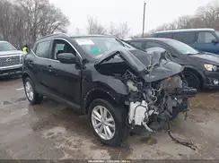 JN1BJ1CR8JW202737 2018 NISSAN ROGUE