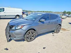 JN1BJ1CR8JW208652 2018 NISSAN ROGUE