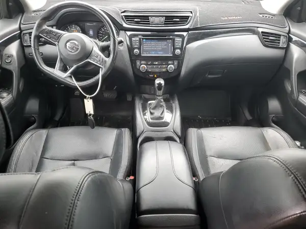 JN1BJ1CR8JW251579 2018 NISSAN ROGUE - Image 8