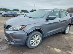 JN1BJ1CR8JW253221 2018 NISSAN ROGUE