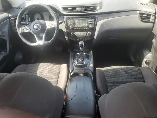 JN1BJ1CR8JW256197 2018 NISSAN ROGUE - Image 8