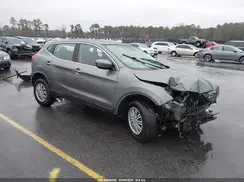 JN1BJ1CR8JW259648 2018 NISSAN ROGUE