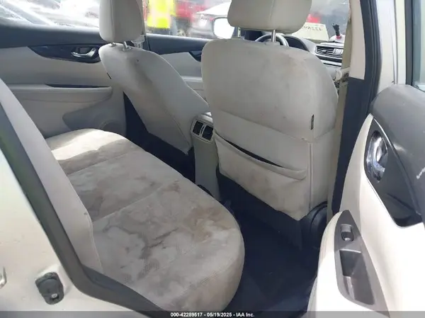 JN1BJ1CR8JW269015 2018 NISSAN ROGUE - Image 8