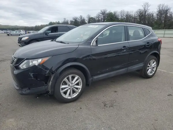 JN1BJ1CR8JW285831 2018 NISSAN ROGUE - Image 1