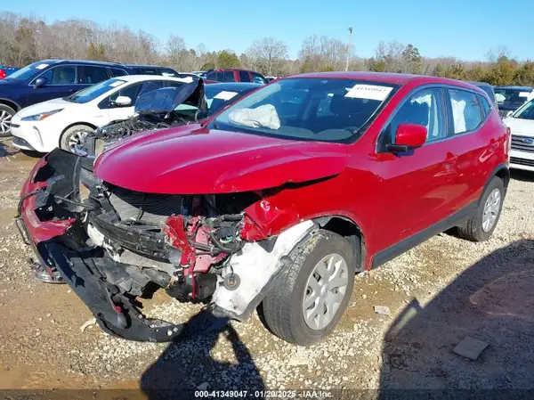 JN1BJ1CR8JW286073 2018 NISSAN ROGUE - Image 2