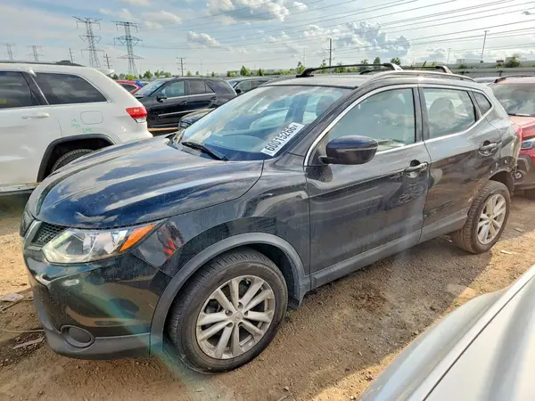JN1BJ1CR8JW286378 2018 NISSAN ROGUE - Image 1