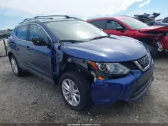 JN1BJ1CR8JW286977 2018 NISSAN ROGUE
