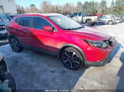 JN1BJ1CR8JW287756 2018 NISSAN ROGUE