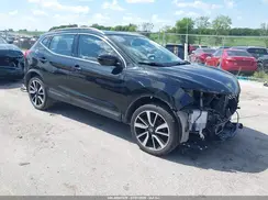 JN1BJ1CR8JW288115 2018 NISSAN ROGUE