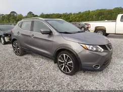 JN1BJ1CR8JW288776 2018 NISSAN ROGUE