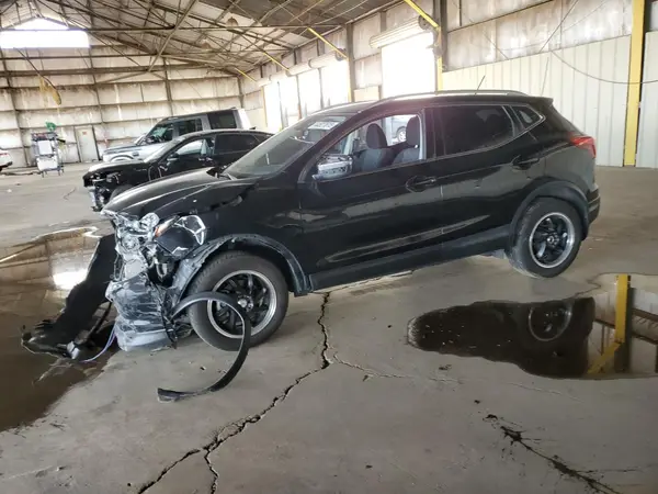 JN1BJ1CR8JW292925 2018 NISSAN ROGUE - Image 1