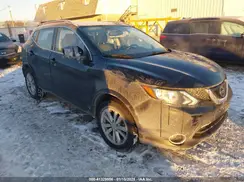 JN1BJ1CR8JW294237 2018 NISSAN ROGUE