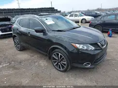 JN1BJ1CR8JW294335 2018 NISSAN ROGUE