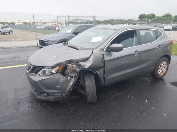 JN1BJ1CR8KW316920 2019 NISSAN ROGUE - Image 2