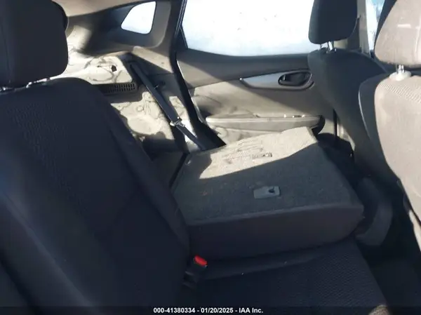 JN1BJ1CR8KW327853 2019 NISSAN ROGUE - Image 8