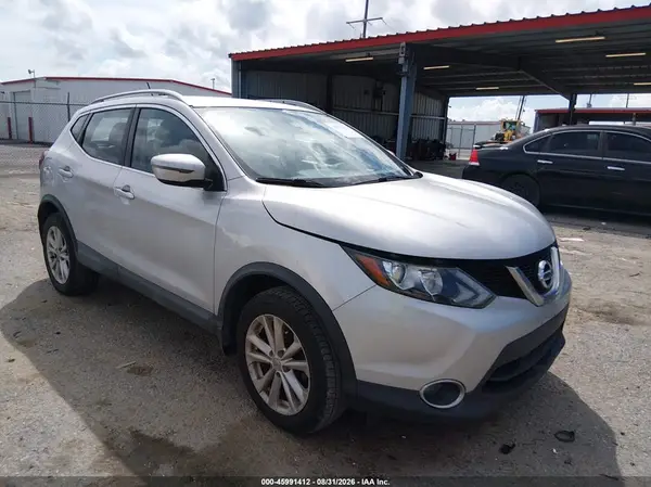 JN1BJ1CR9HW102480 2017 NISSAN ROGUE - Image 1