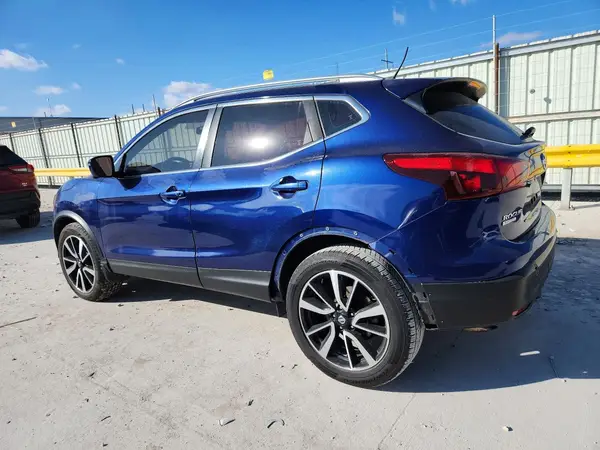 JN1BJ1CR9HW102902 2017 NISSAN ROGUE - Image 2