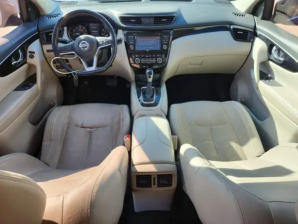 JN1BJ1CR9HW102902 2017 NISSAN ROGUE - Image 8