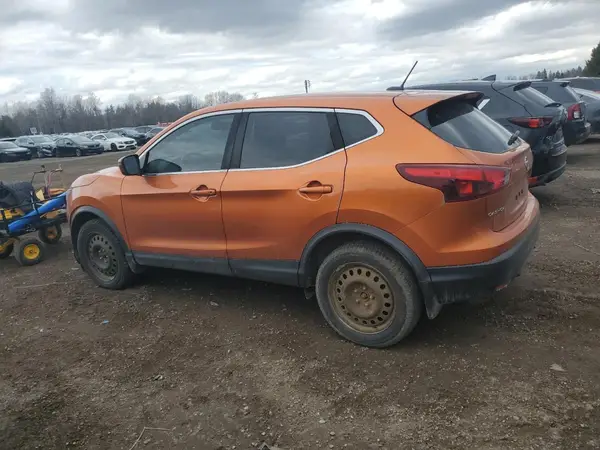 JN1BJ1CR9HW103161 2017 NISSAN ROGUE - Image 2