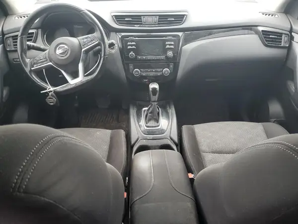 JN1BJ1CR9HW103161 2017 NISSAN ROGUE - Image 8