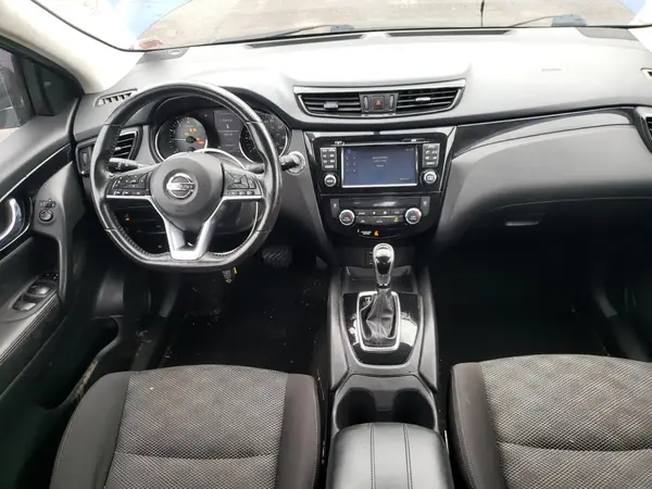 JN1BJ1CR9HW103595 2017 NISSAN ROGUE - Image 8
