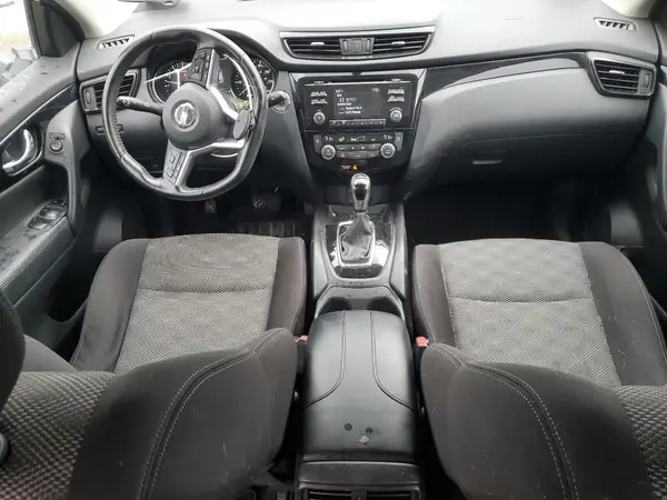 JN1BJ1CR9HW104858 2017 NISSAN ROGUE - Image 8