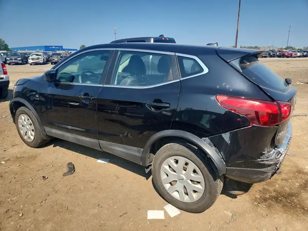 JN1BJ1CR9HW105752 2017 NISSAN ROGUE - Image 2