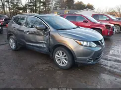 JN1BJ1CR9HW106447 2017 NISSAN ROGUE