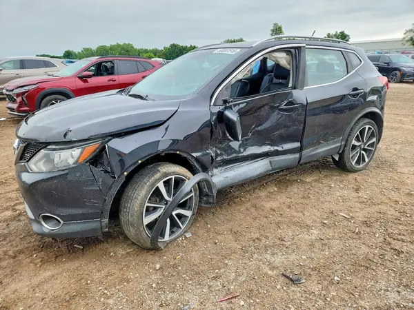 JN1BJ1CR9HW108666 2017 NISSAN ROGUE - Image 1