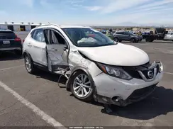 JN1BJ1CR9HW110370 2017 NISSAN ROGUE