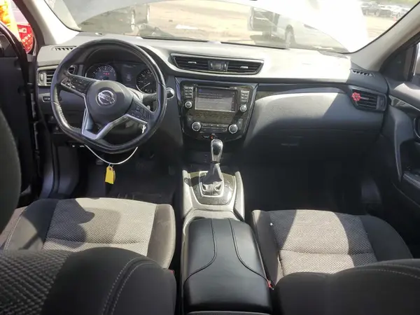 JN1BJ1CR9HW112085 2017 NISSAN ROGUE - Image 8