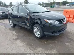 JN1BJ1CR9HW123992 2017 NISSAN ROGUE