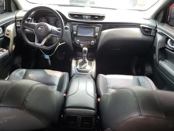JN1BJ1CR9HW127590 2017 NISSAN ROGUE - Image 8