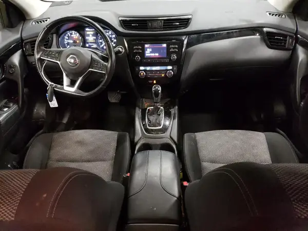 JN1BJ1CR9HW128304 2017 NISSAN ROGUE - Image 8
