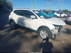 JN1BJ1CR9HW140078 2017 NISSAN ROGUE