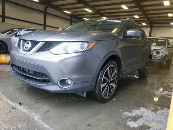 JN1BJ1CR9HW141490 2017 NISSAN ROGUE - Image 1