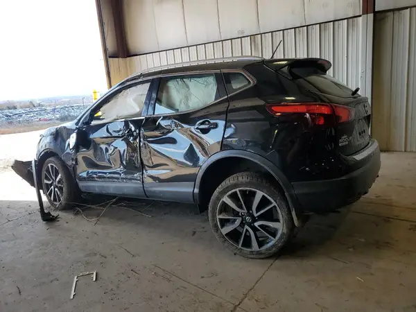 JN1BJ1CR9HW142140 2017 NISSAN ROGUE - Image 2