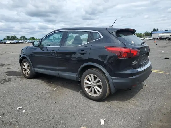 JN1BJ1CR9HW142655 2017 NISSAN ROGUE - Image 2