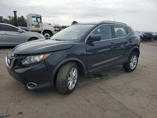 JN1BJ1CR9HW142896 2017 NISSAN ROGUE - Image 1
