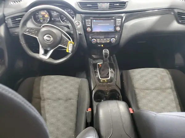 JN1BJ1CR9HW143028 2017 NISSAN ROGUE - Image 8