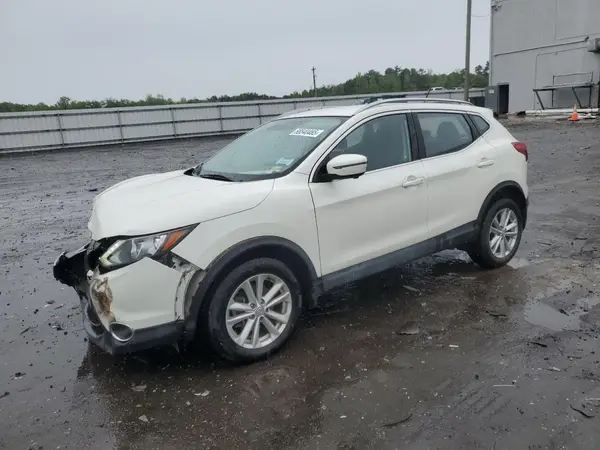 JN1BJ1CR9HW143580 2017 NISSAN ROGUE - Image 1