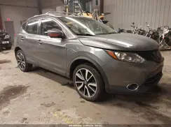 JN1BJ1CR9JW201080 2018 NISSAN ROGUE