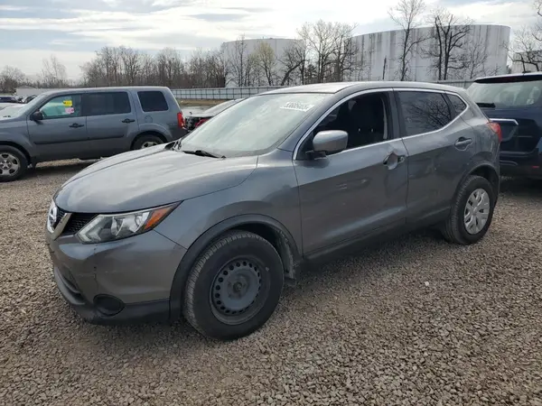 JN1BJ1CR9JW202827 2018 NISSAN ROGUE - Image 1