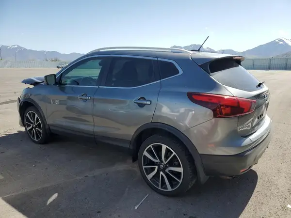JN1BJ1CR9JW204433 2018 NISSAN ROGUE - Image 2